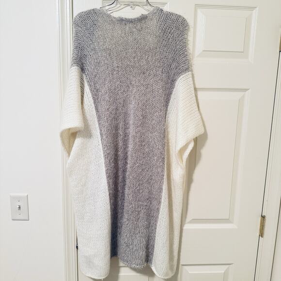 Universal thread Fuzzy Knit Open Cardigan Sweater Poncho Batwing Cream O/S - Picture 7 of 8